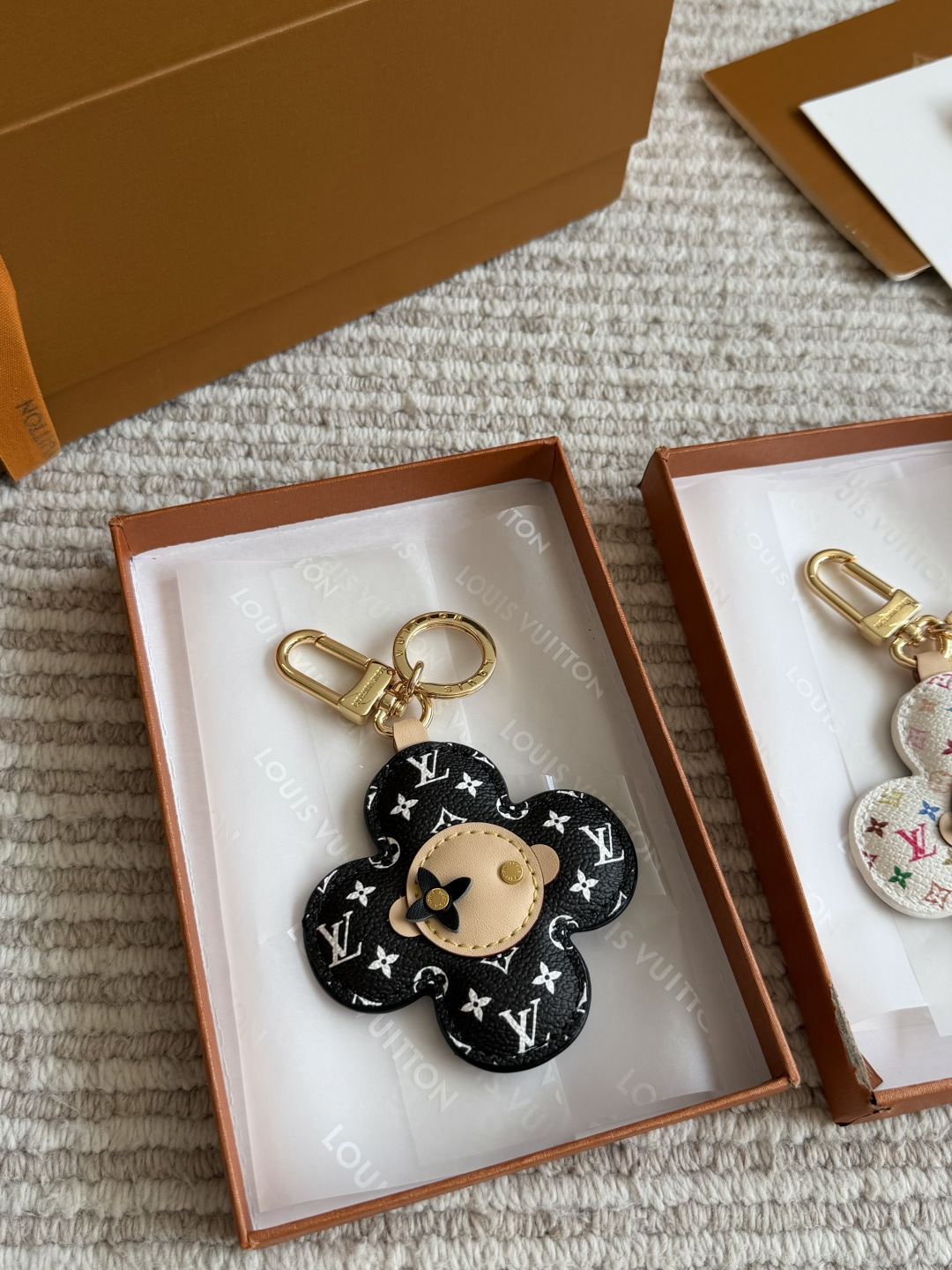 Louis Vuitton LV Monogram Cowhide Leather | Luxury Designer Fashion Accessory
